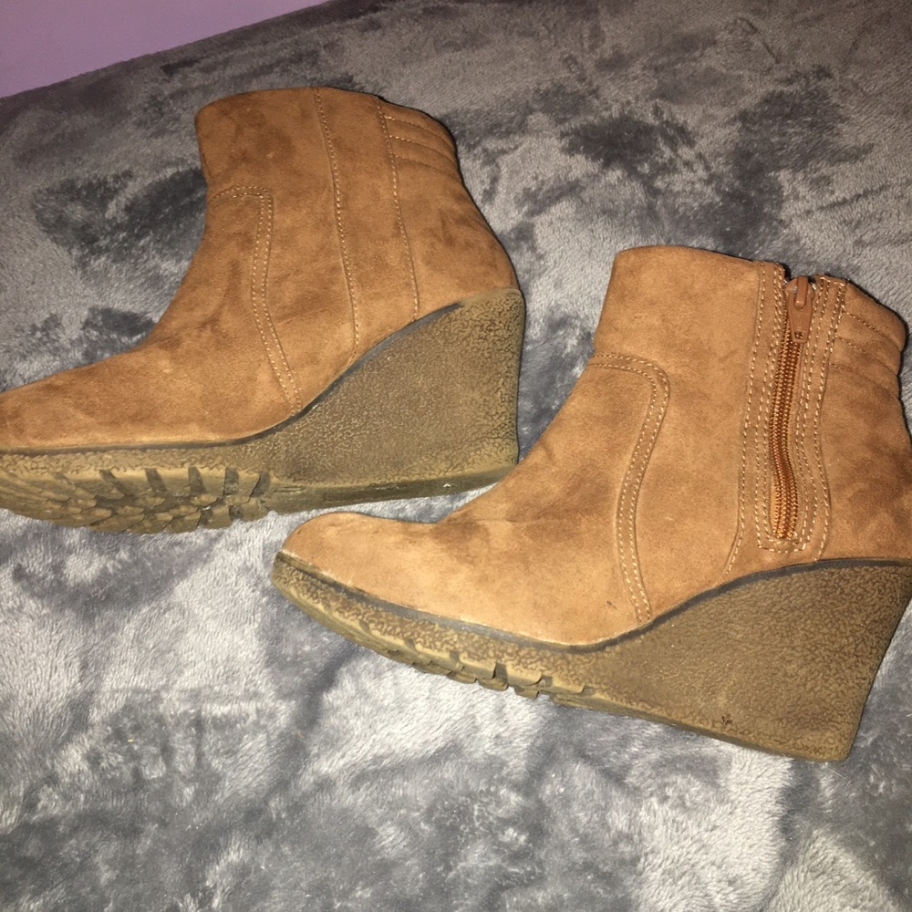 Ankle boots